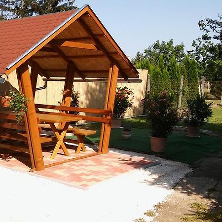 Gerendás Vendégház Sotony Esterno foto