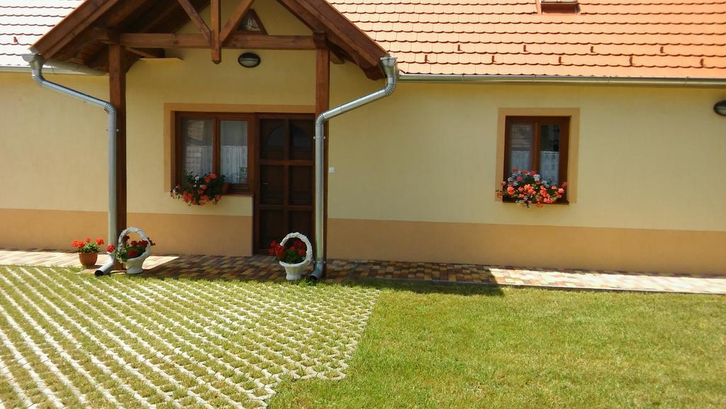 Gerendás Vendégház Sotony Esterno foto